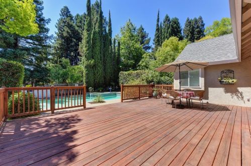102 Seafarer Ct, Folsom CA  95630-2332 exterior