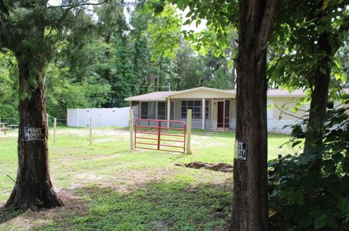 7200 Cedar Ln, Brooksville, FL 34601-7730