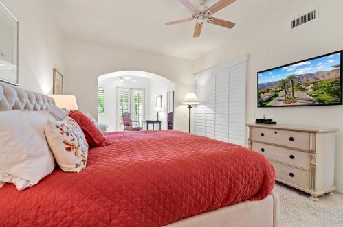 49205 Avenida Vista Bonita, La Quinta CA  92253-2534 exterior