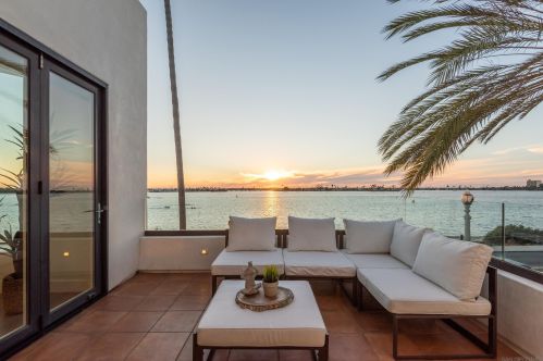 3535 Riviera Dr, San Diego CA 92109-6641 exterior