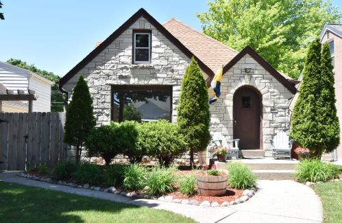 3009 77 St, Milwaukee WI 53222-5018 exterior