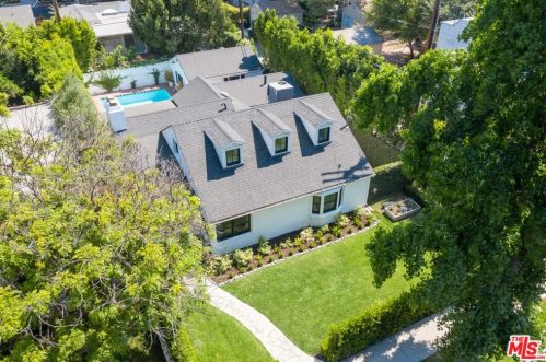 10542 Bloomfield St, North Hollywood, CA 91602-2813