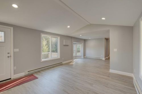 19 Cantaberry Ln, Coventry RI  02816-6903 exterior