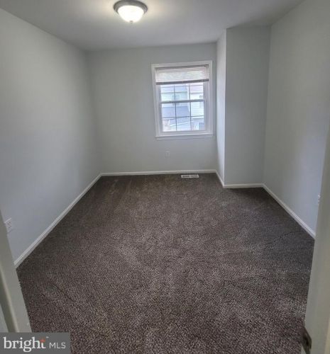 3718 Tavern Way, Triangle VA  22172-1035 exterior