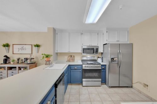 1718 Lindo St, Benicia CA  94510-2338 exterior