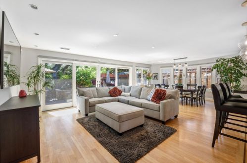 18 Ethel Ct, Redwood City CA  94061-2400 exterior