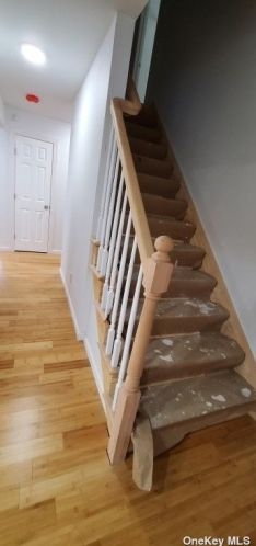 1659 Straight Path, Wheatley Heights NY  11798-1903 exterior