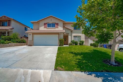 32660 The Old Rd, Santa Clarita, CA 91384-3067