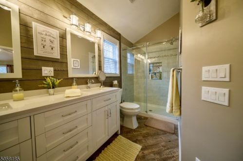 130 Holland Rd, Wantage NJ  07461-2835 exterior