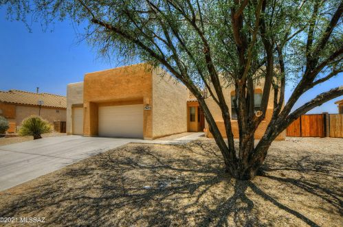 6375 Eagles Talon Pkwy, Tucson, AZ 85757-1650