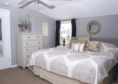 30 Roosevelt Dr, Bethpage NY  11714-5533 exterior