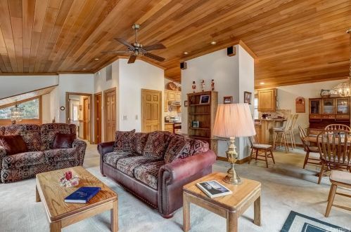 479 Lido Dr, South Lake Tahoe, CA 96150-6640