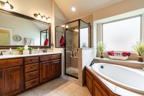 6905 Gamecock Dr, Greenville TX  75402-7720 exterior