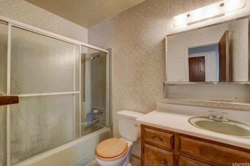 1290 Champlain Dr, South Lake Tahoe CA  96150-2312 exterior