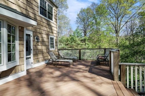 28 Kings Point Ln, Washingtonville NY  10992-2026 exterior