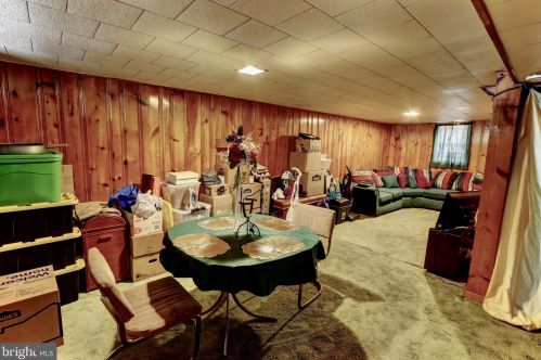 2453 Mercer St, Harrisburg PA  17104-2132 exterior