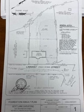 26 Linnway St, Weymouth MA 00021 exterior