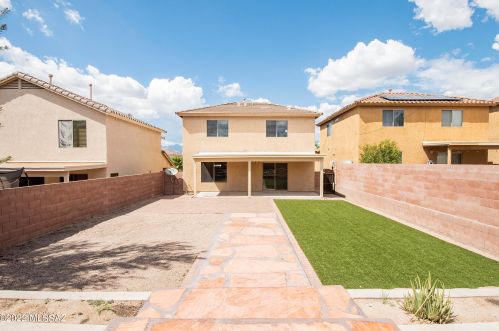 9966 Emberwood Dr, Tucson, AZ 85748-5114