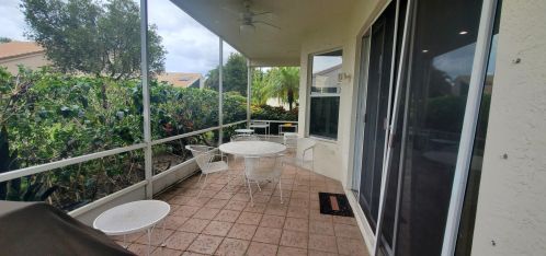 6657 Hawaiian Ave, Boynton Beach FL  33437-7020 exterior