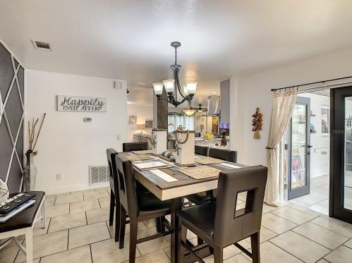 2425 Franklin Dr, Kissimmee FL 34744-2725 exterior