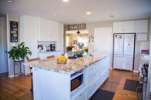 1003 Vera Ave, Ripon, CA 95366-2621
