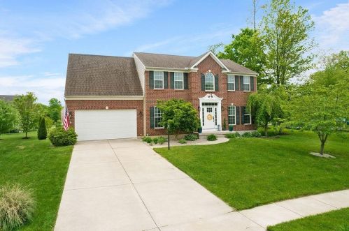 4288 Fox Ridge Dr, Stonelick, OH 45103-2739