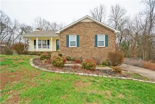 202 Sherwood Hills Dr, Clarksville, TN 37042-3167