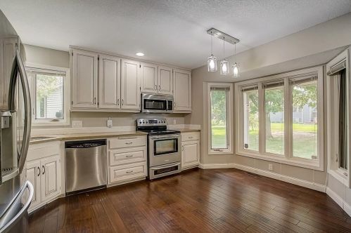 9051 Loch Lomond Blvd, Minneapolis, MN 55443-3919