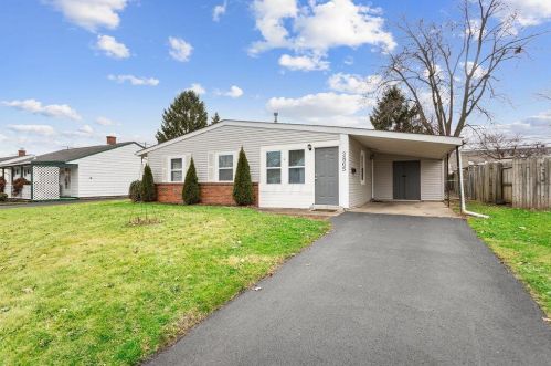 2865 Woodgrove Dr, Darbydale, OH 43123-3522