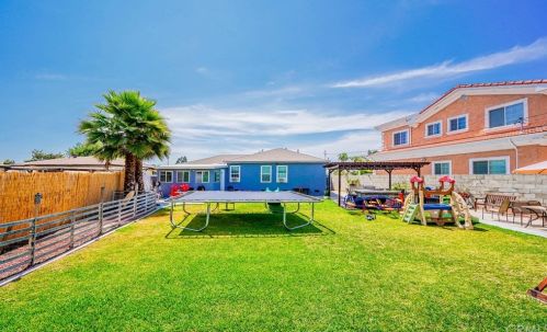 5132 Gardenia Ave, Long Beach CA  90807-1116 exterior