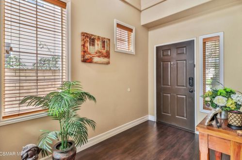 969 Roldan Ave, Simi Valley CA  93065-5667 exterior