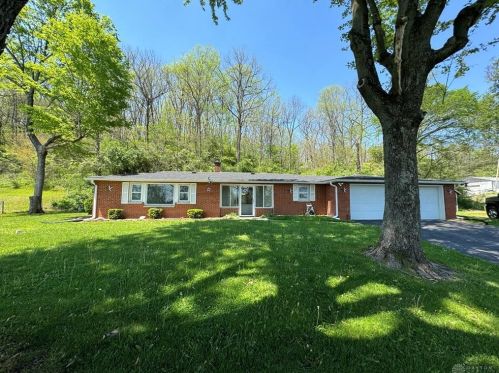 8365 Freed Rd, New Paris, OH 45347-9286