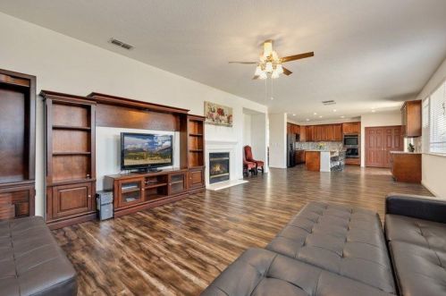 11154 Graeton Cir, Mather CA  95655-3048 exterior