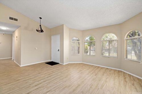 642 Ivyton St, Lancaster, CA 93535-2666