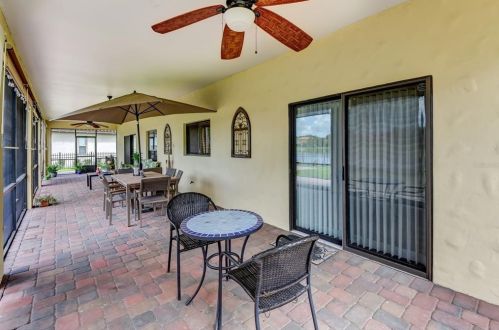 107 Verde Way, De Bary FL  32713-5422 exterior