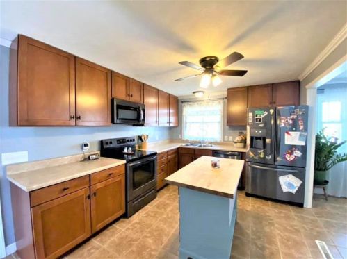 34 Dixie Dr, Mount Vernon OH  43050-4703 exterior