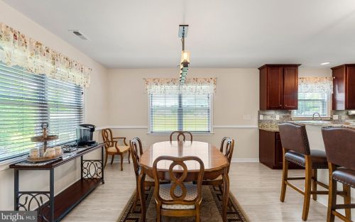 84 Cove Ln, Montross VA  22520-4026 exterior