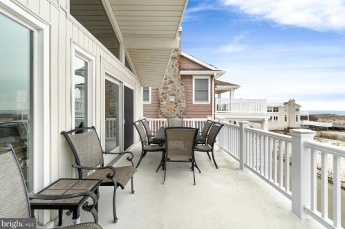1827 Wesley Ave, Ocean City NJ  08226-2831 exterior