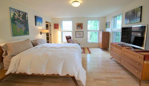 2810 Marshall Ct, Madison WI 53705-2258 exterior