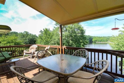 3 Sunset Ct, Bybee, VA 22963-2800