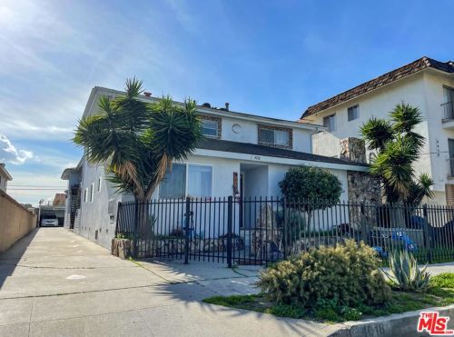 4018 133rd St, Hawthorne CA  90250-5936 exterior