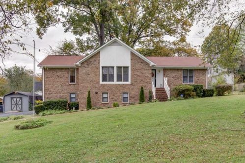 207 Elliott Ct, Columbia, TN 38401-5535