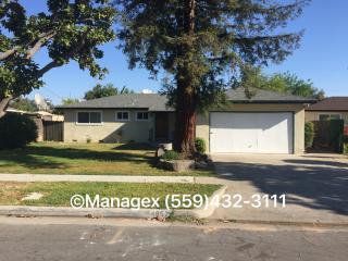 4857 Rialto Ave, Fresno CA  93726-1538 exterior
