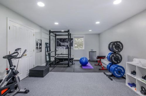 10 Reynal Xing, Scarsdale NY  10583-7414 exterior