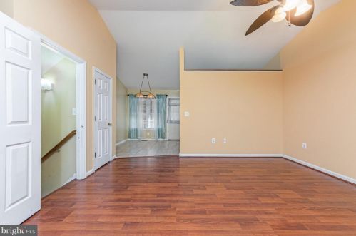 302 Land Or Dr, Ruther Glen VA  22546-1241 exterior
