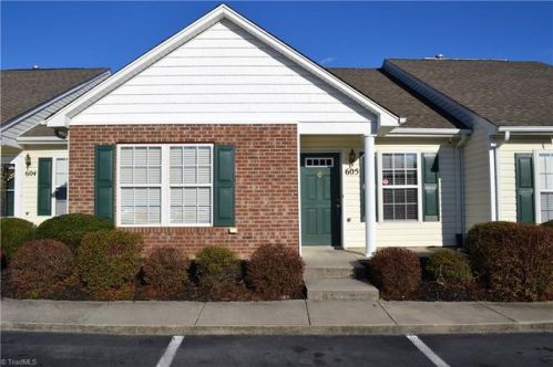 605 Bowen Lk Dr, Kernersville NC  27284-6069 exterior