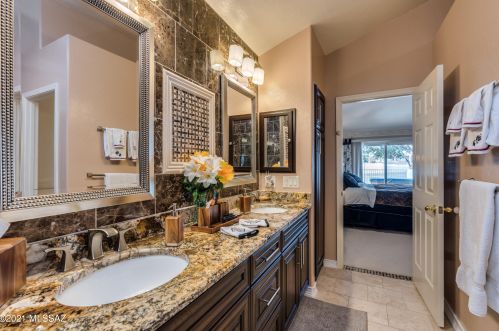 10729 Eagle Eye Pl, Tucson AZ 85737-9074 exterior