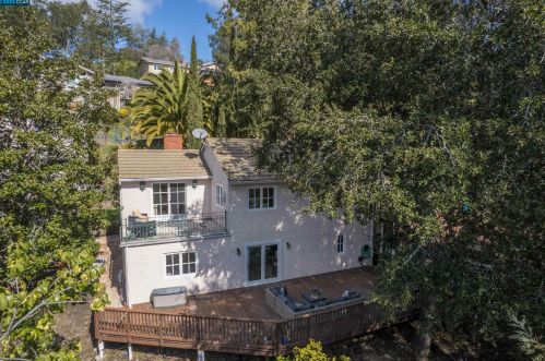 40 Las Palomas, Orinda CA  94563-1916 exterior