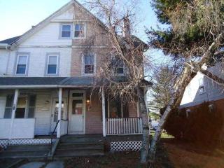 110 3rd St, Lansdale, PA 19446-2651