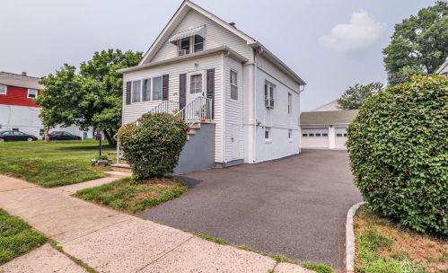 229 Delmore Ave, South Plainfield, NJ 07080-3207